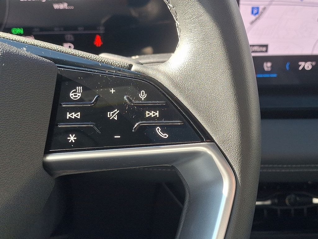 Thumbnail: 2025 Audi Q6 e-tron - 21