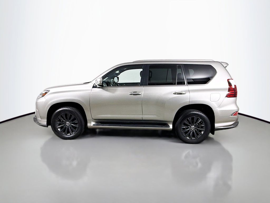 Thumbnail: 2022 Lexus GX - 8