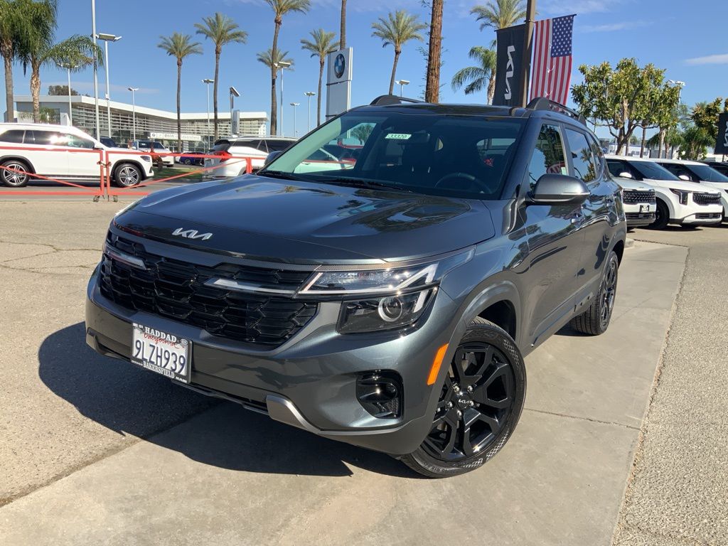 Gray 2024 Kia Seltos X-Line AWD SUV / Crossover All-Wheel Drive 8-Speed Automatic