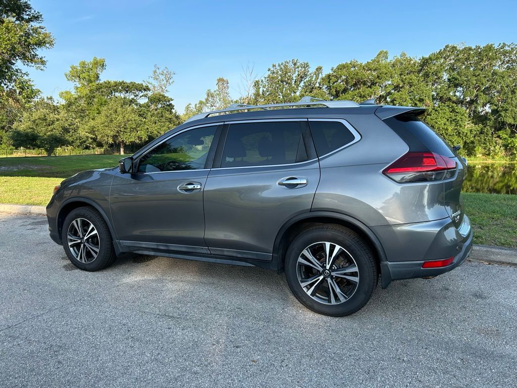 2019 Nissan Rogue SV 3