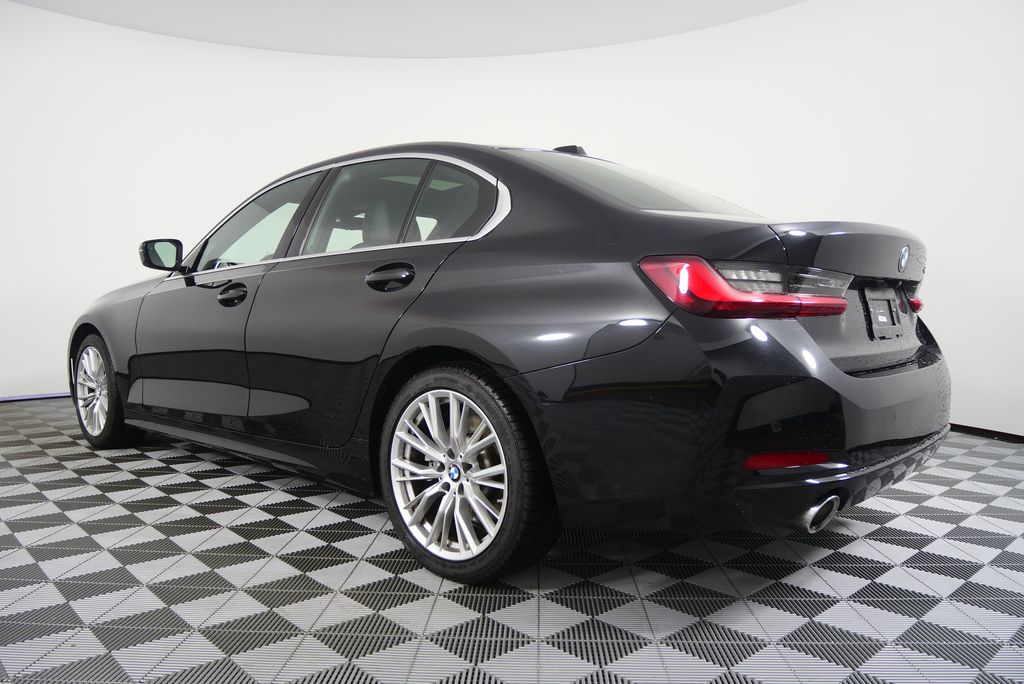 Thumbnail: 2024 BMW 3 Series - 5