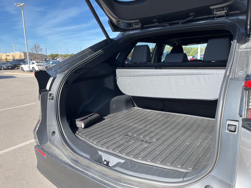 Thumbnail: 2024 Toyota bZ4X - 11