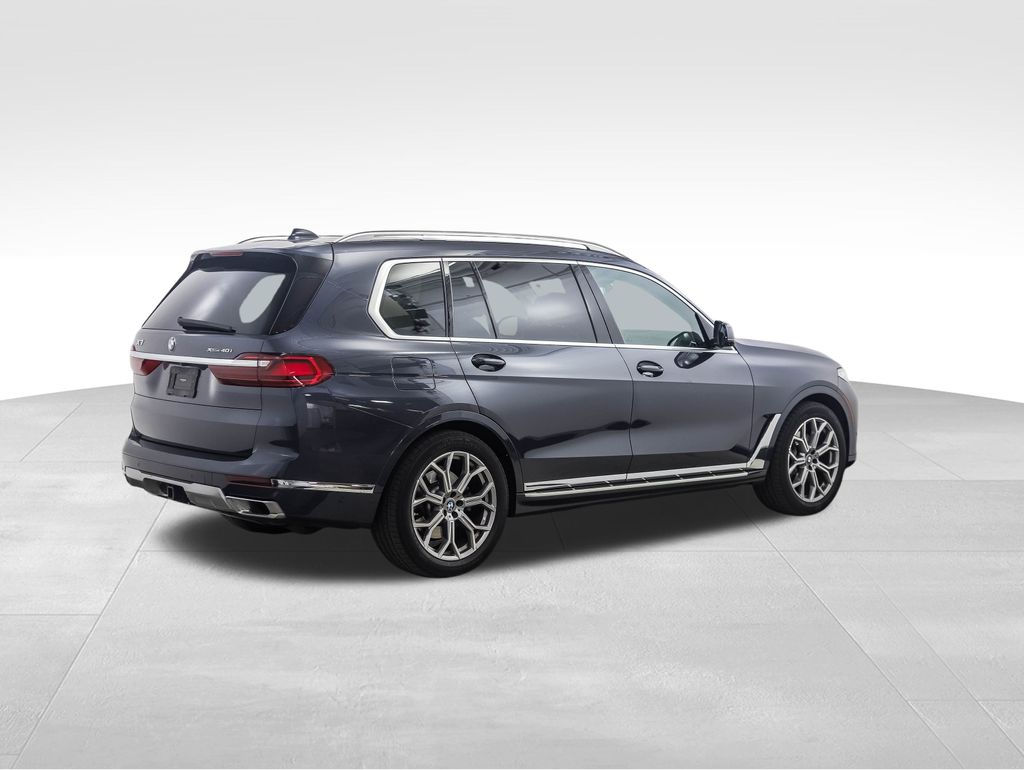 Thumbnail: 2021 BMW X7 - 4