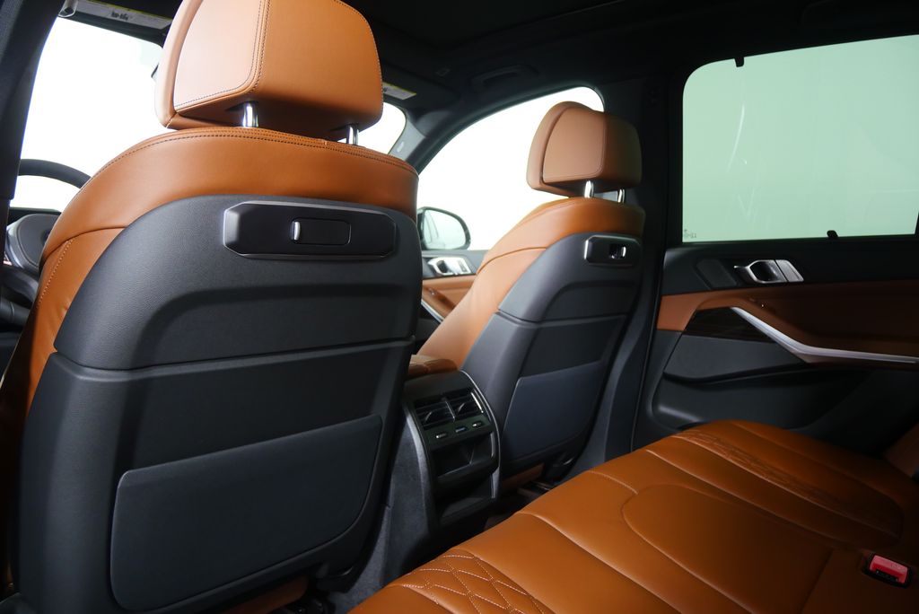 Thumbnail: 2026 BMW X5 - 17