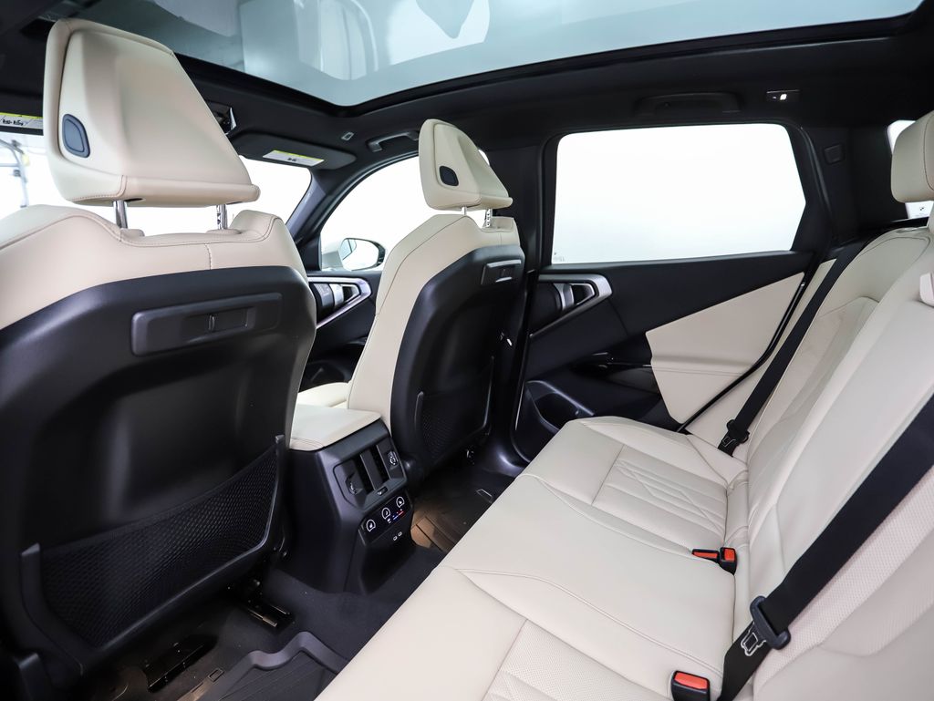 Thumbnail: 2026 BMW X3 - 21