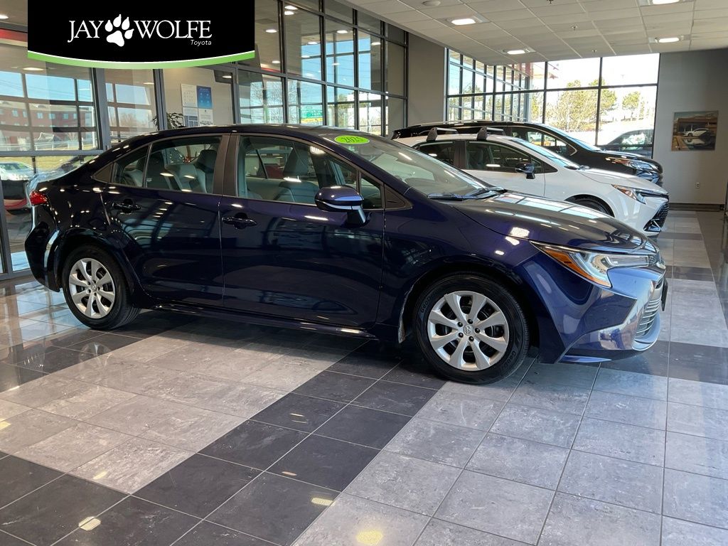 2025 Toyota Corolla LE FWD