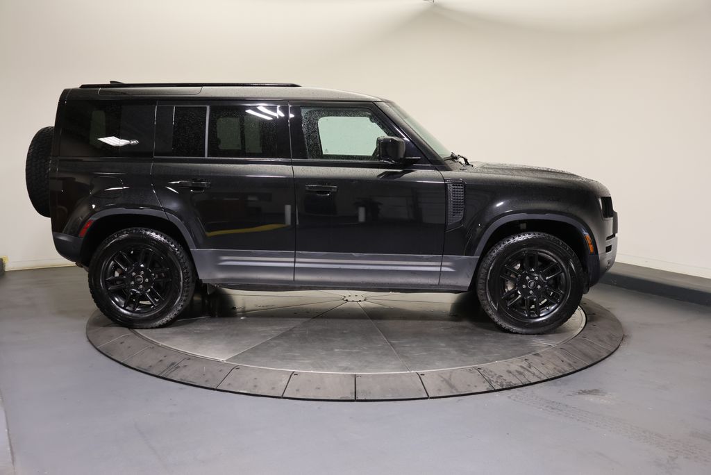 Thumbnail: 2024 Land Rover Defender - 6