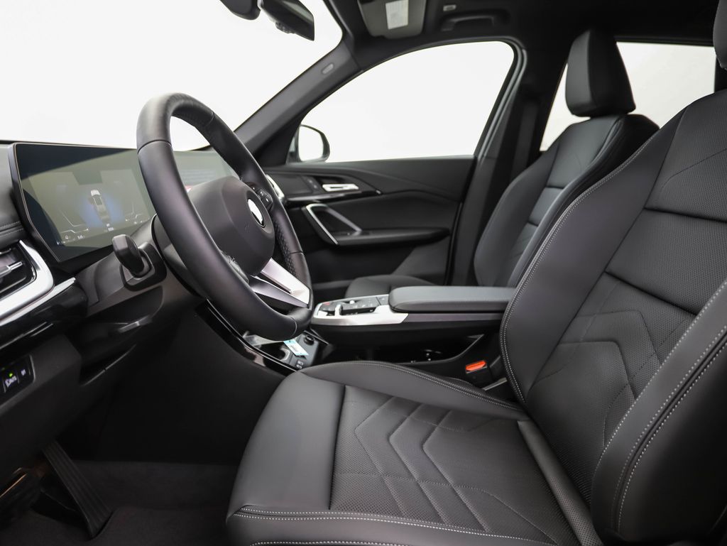 2025 BMW X1 xDrive28i 11