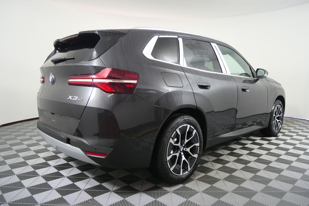 Thumbnail: 2026 BMW X3 - 3
