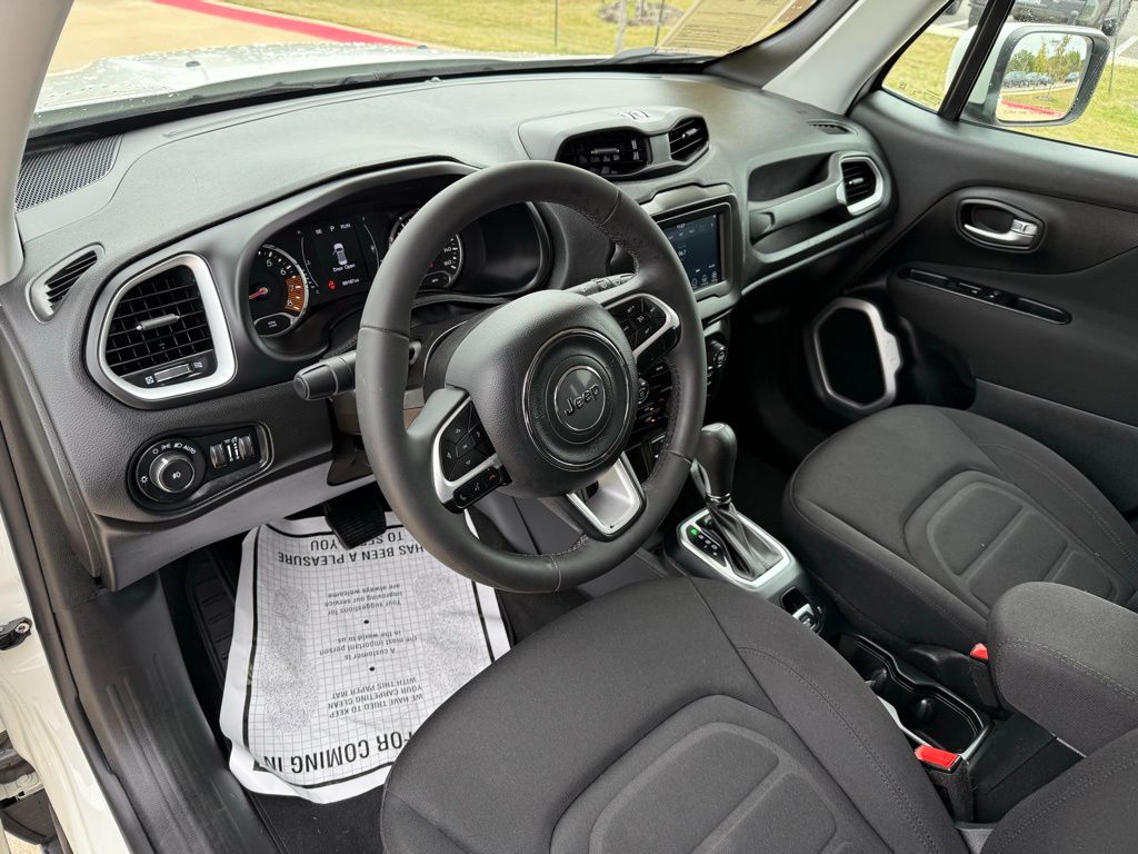 Thumbnail: 2019 Jeep Renegade - 12