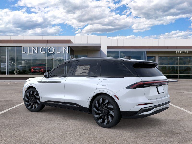 Thumbnail: 2026 Lincoln Nautilus - 4