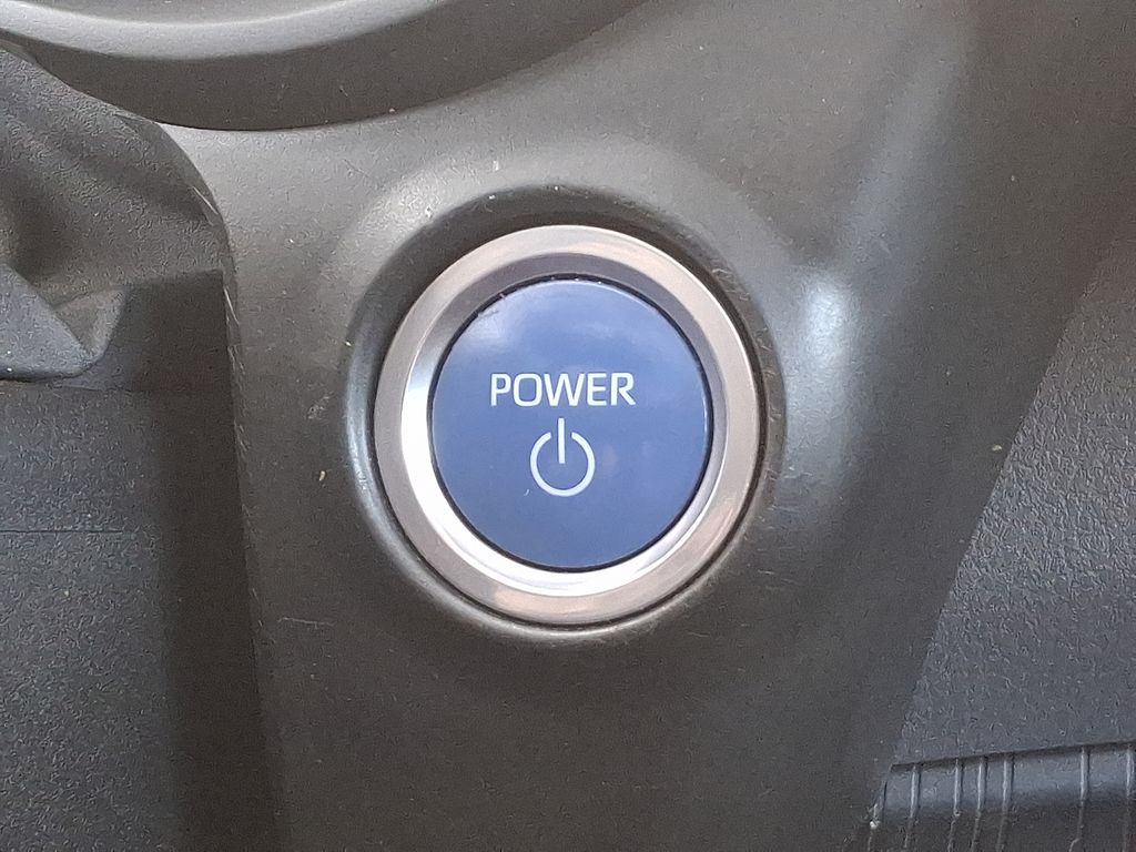 Thumbnail: 2022 Toyota Sienna - 29