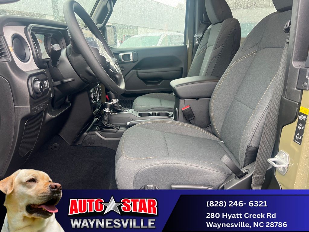 new 2026 Jeep Wrangler car, priced at $42,297