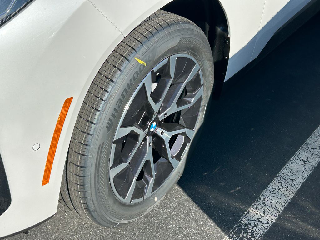 Thumbnail: 2026 BMW X3 - 3