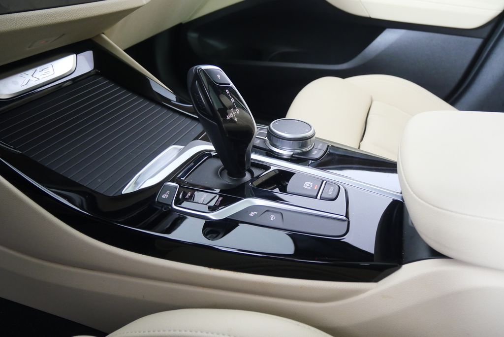 Thumbnail: 2021 BMW X3 - 27