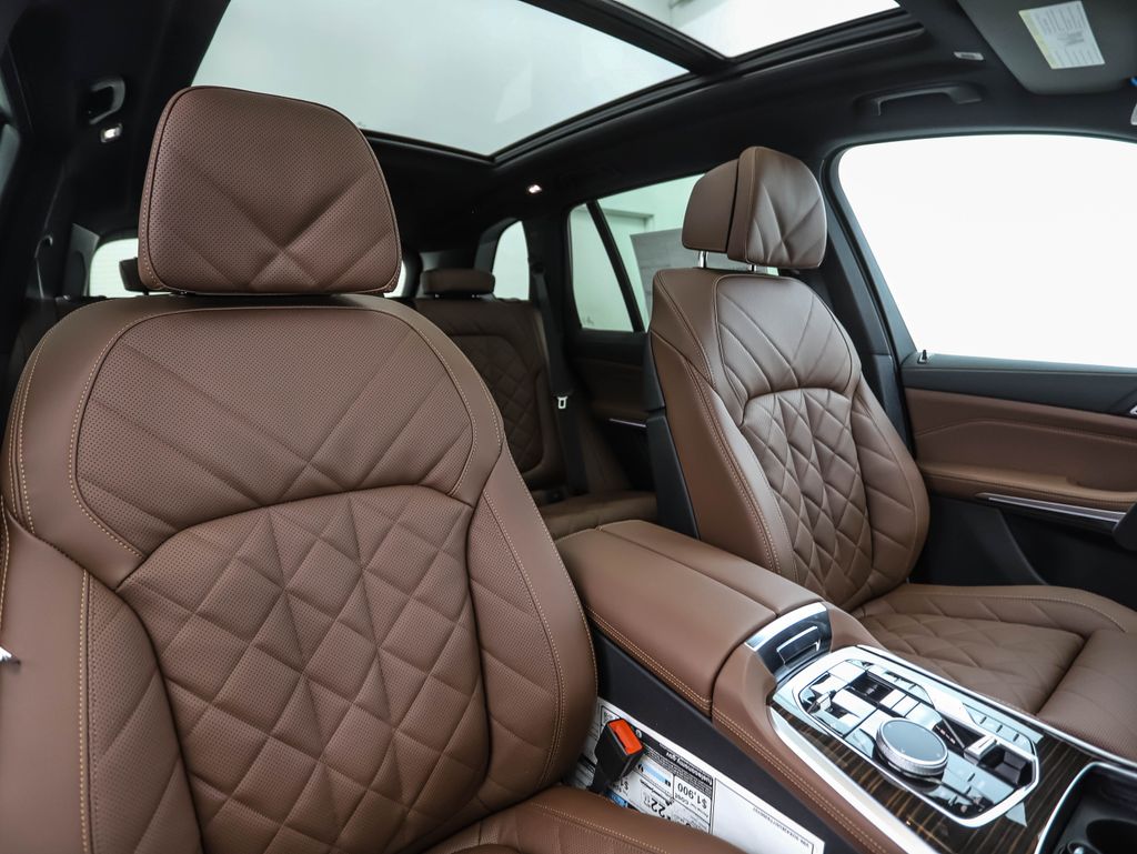 Thumbnail: 2026 BMW X5 - 32