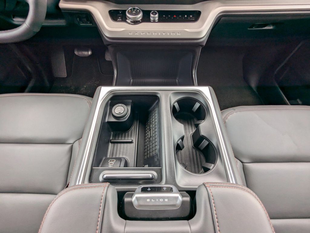 2025 Ford Expedition Active MAX