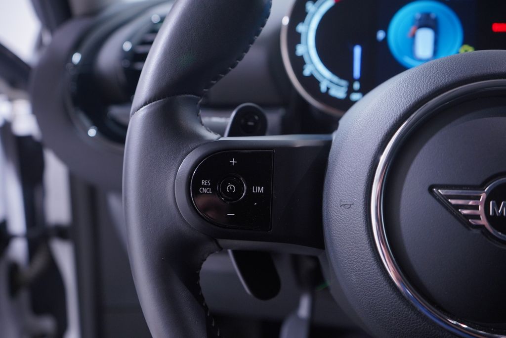 Thumbnail: 2023 MINI Cooper Clubman - 19