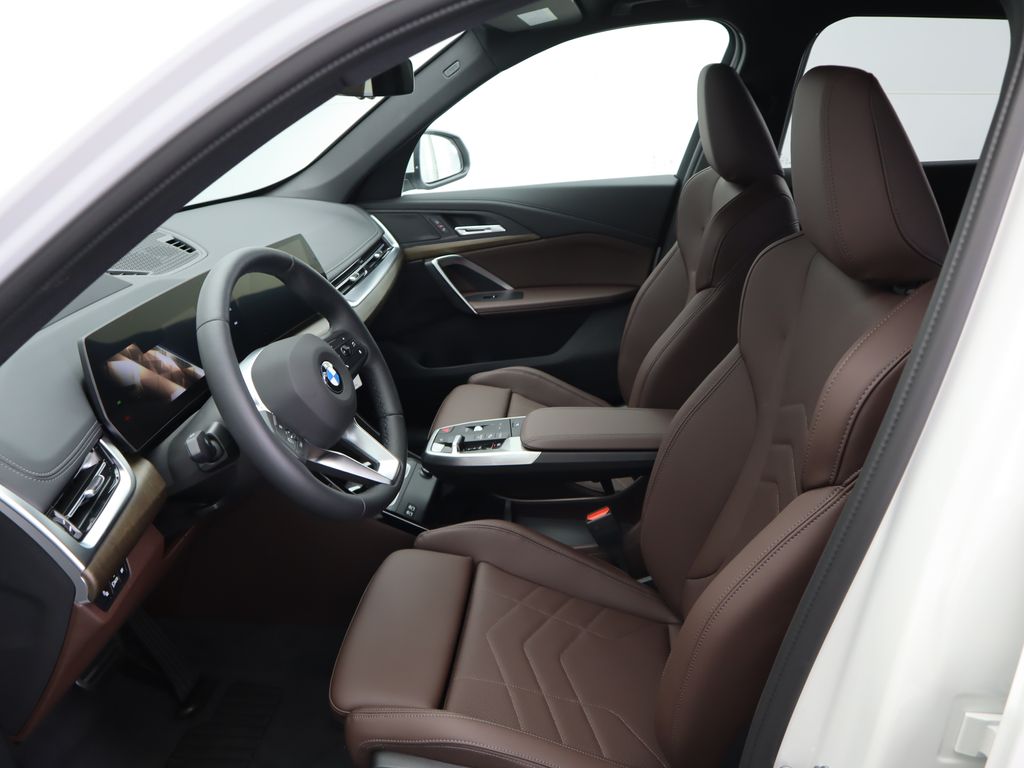 Thumbnail: 2025 BMW X1 - 20