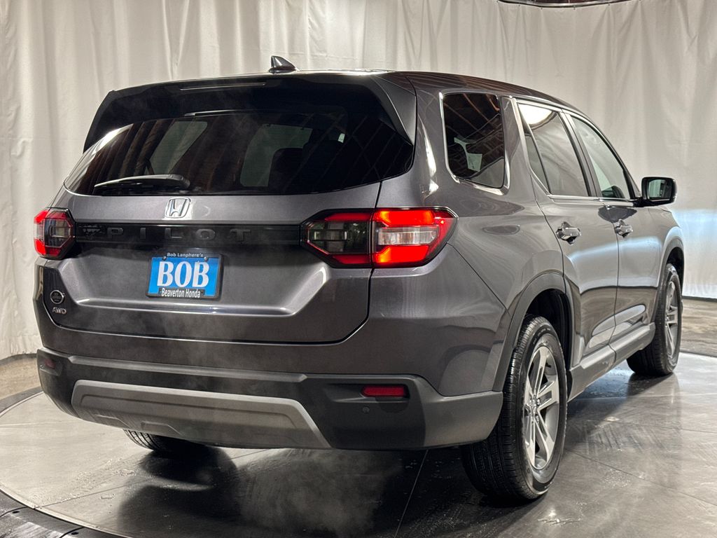 used 2025 Honda Pilot car, priced at $45,233