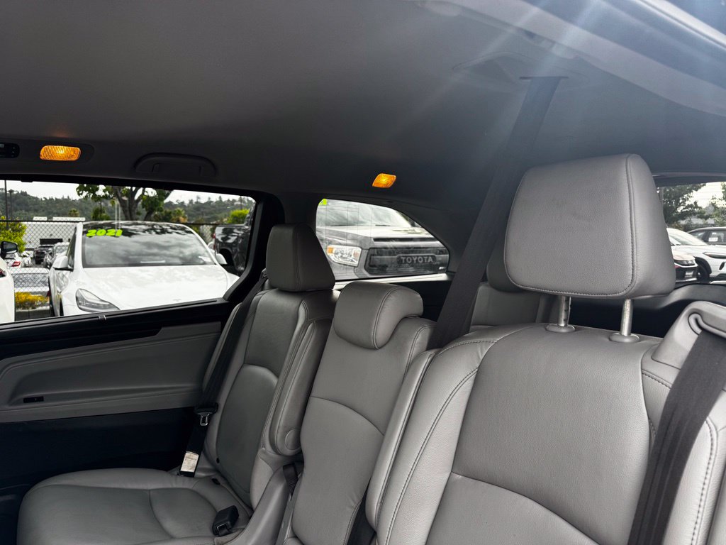 Used 2022 Honda Odyssey Van