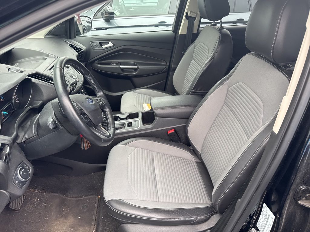 2017 Ford Escape SE 3