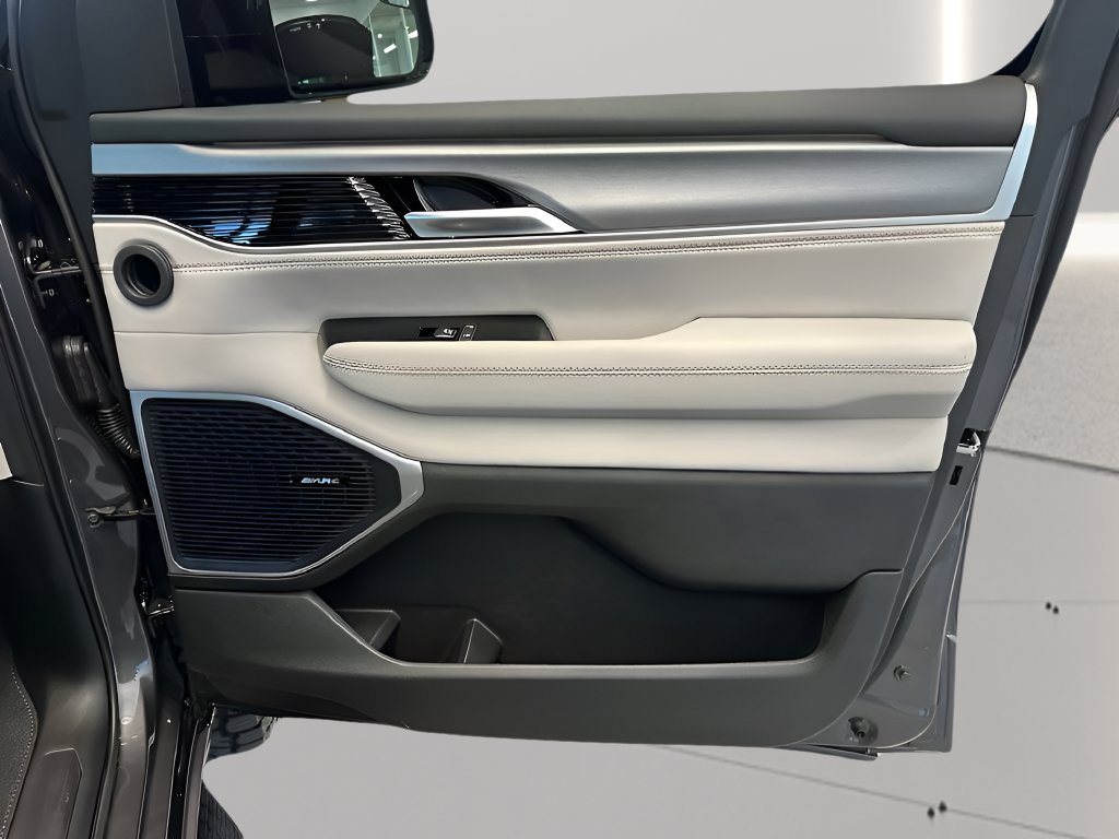 New 2026 Gray Jeep  image 13