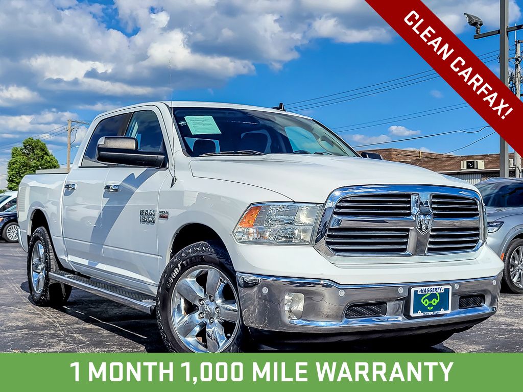 Bright White Clearcoat 2017 RAM 1500 Pickup Truck Four-Wheel Drive 8-Speed Automatic