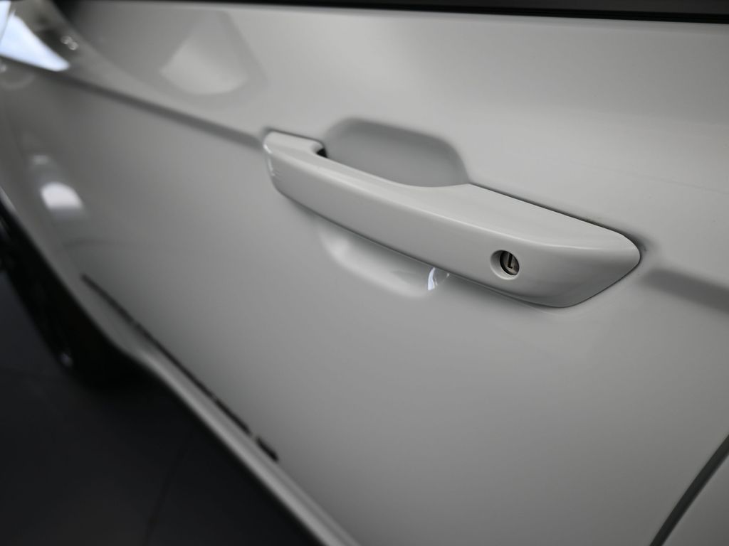 New 2025 Bright White Clearcoat Jeep Limited image 27