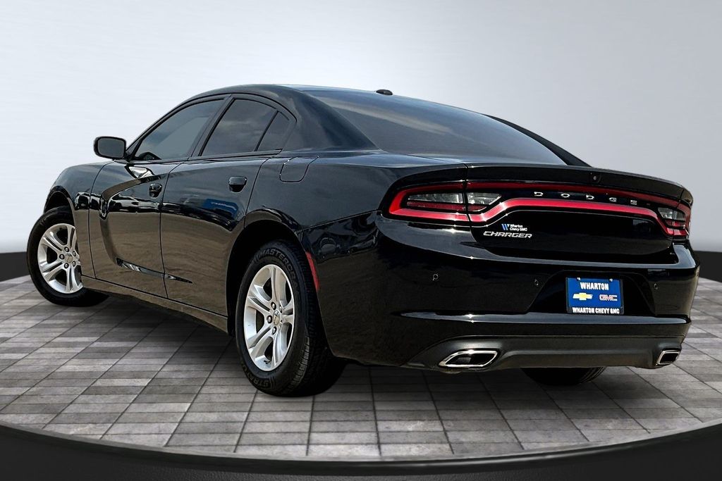 2022 Dodge Charger SXT - 4