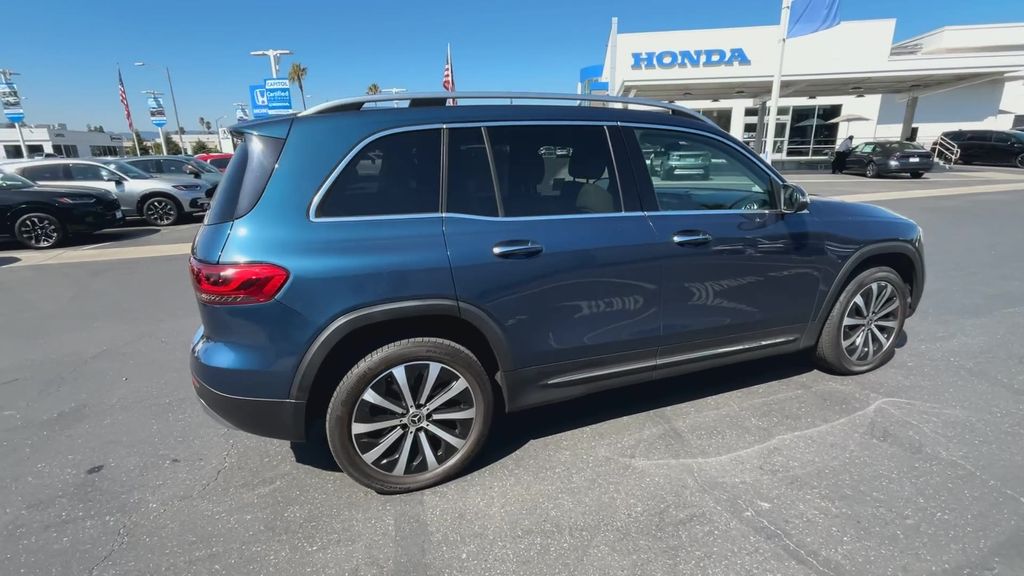 Thumbnail: 2021 Mercedes-Benz GLB - 9