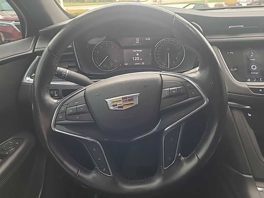 used 2021 Cadillac XT5 car, priced at $25,632
