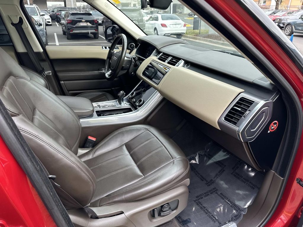 Thumbnail: 2019 Land Rover Range Rover Sport - 21