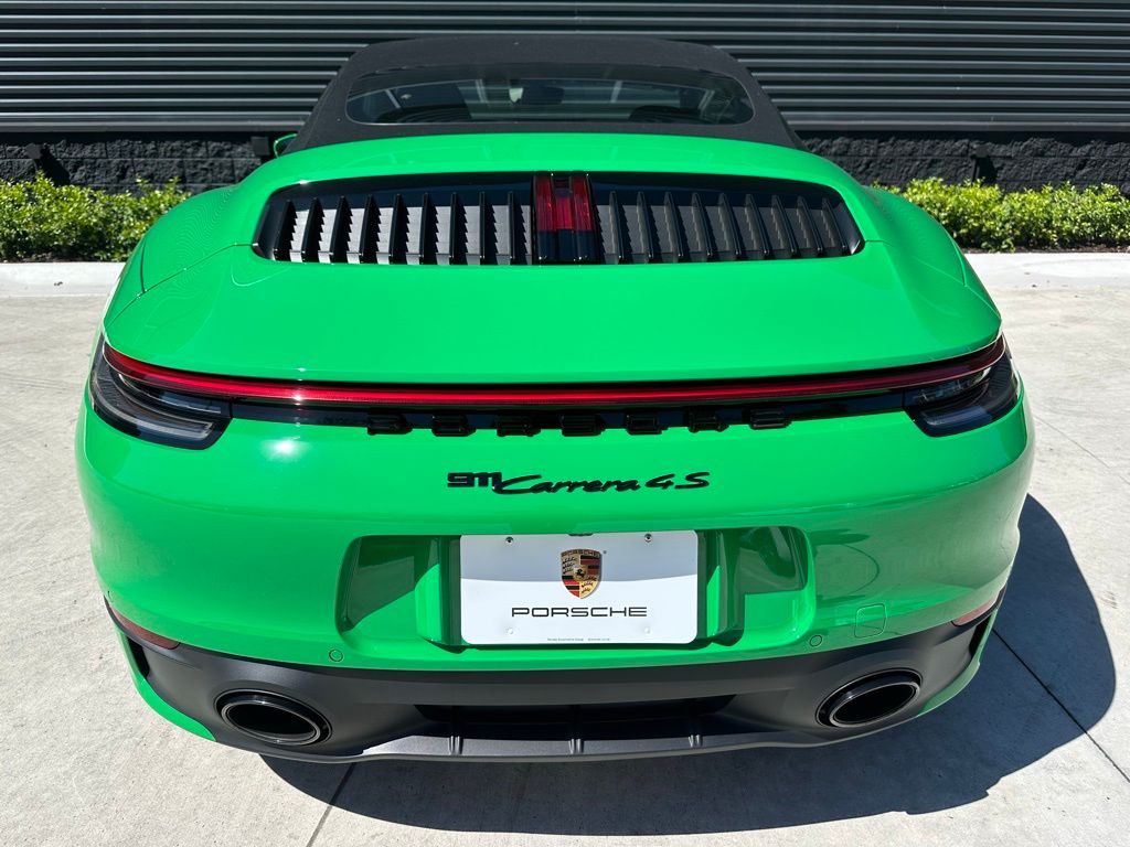 2023 Porsche 911 Carrera 4S 12