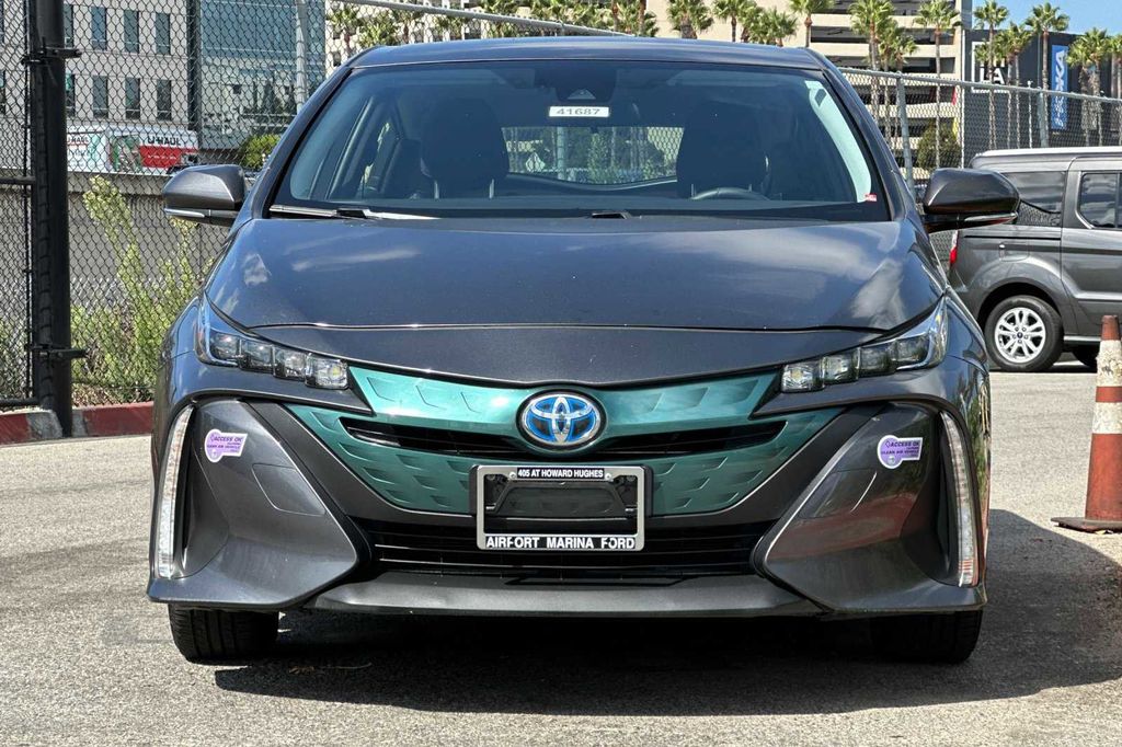 2018 Toyota Prius Prime Plus 11