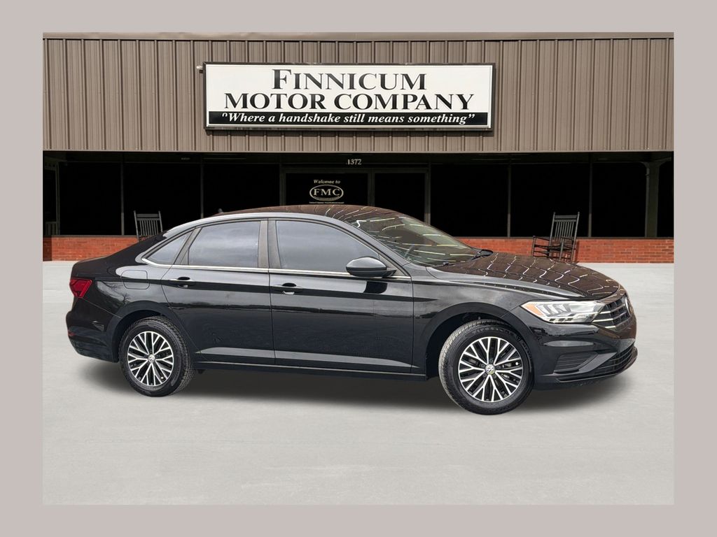 Black Uni 2021 Volkswagen Jetta SE FWD Sedan Front-Wheel Drive 8-Speed Automatic
