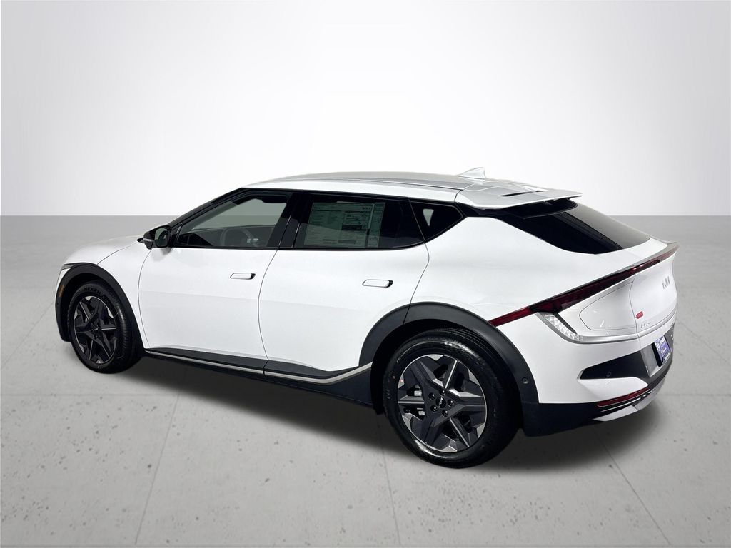2025 Kia EV6 Light