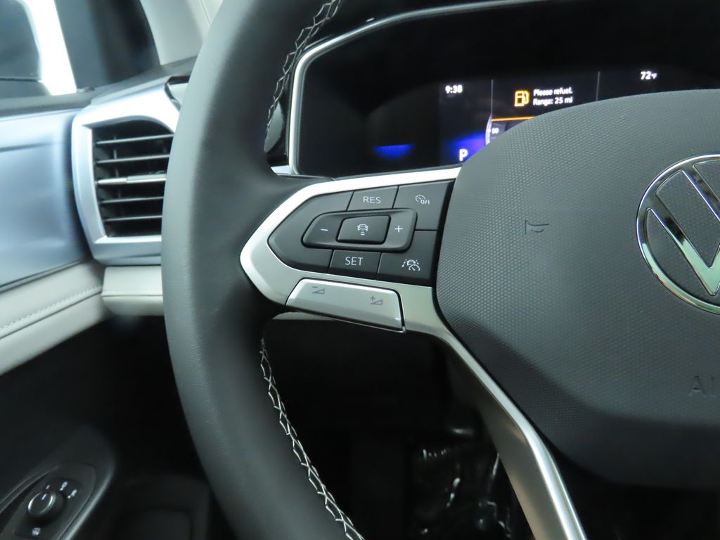 Thumbnail: 2025 Volkswagen Taos - 11