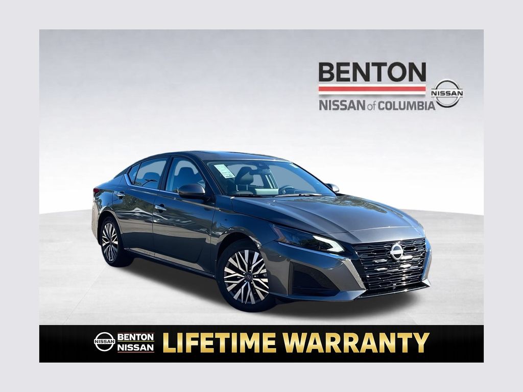 2025 Nissan Altima 2.5 SV FWD