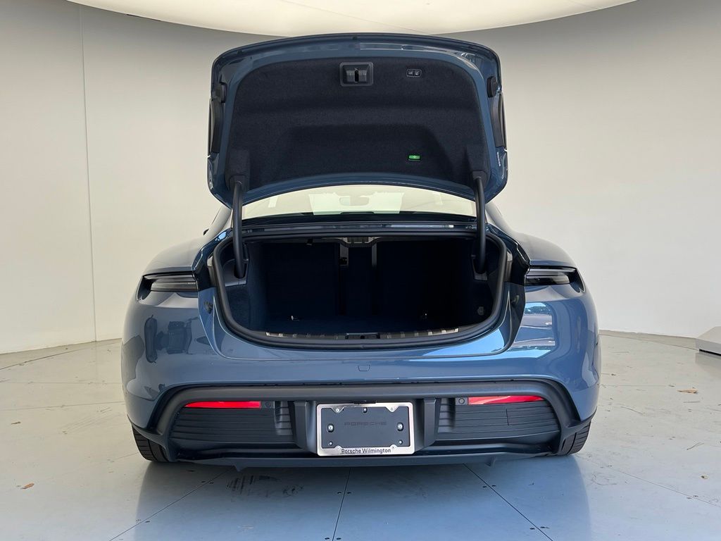 Thumbnail: 2025 Porsche Taycan - 20