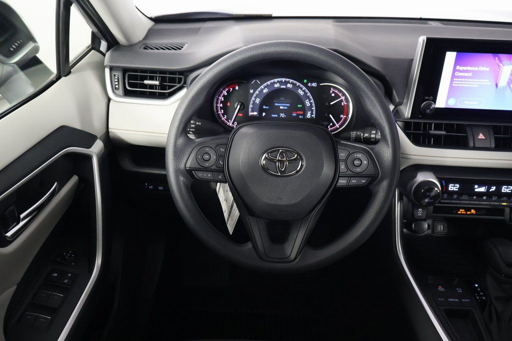 Thumbnail: 2025 Toyota RAV4 - 3