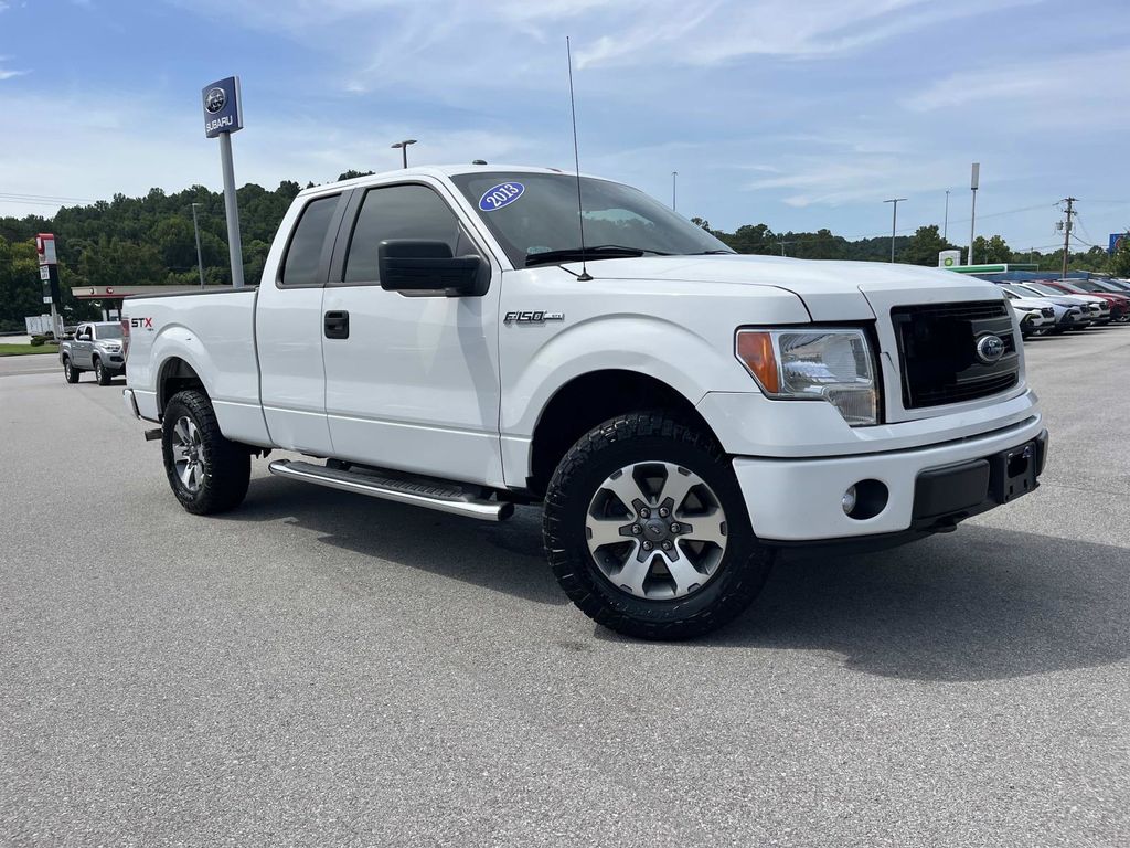Oxford White 2013 Ford F-150 Pickup Truck Four-Wheel Drive 6-Speed Automatic