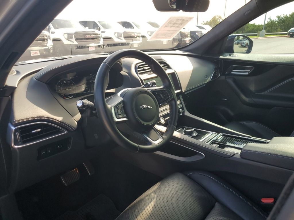Used Car 2020 Jaguar F-pace  25t Checkered Flag For Sale Under $30,000 In Austin, Texas