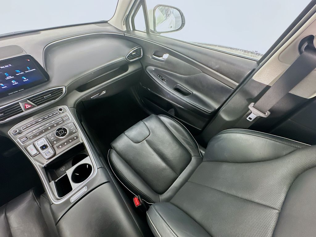 HyundaiSanta Fe11
