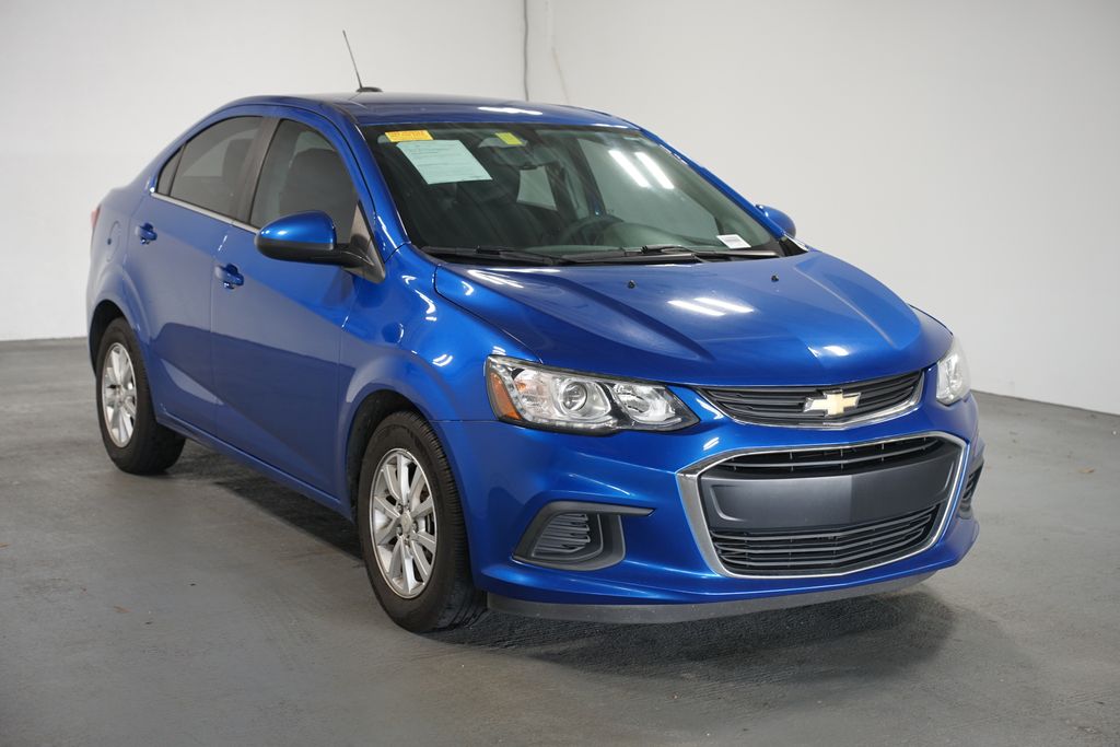 Thumbnail: 2017 Chevrolet Sonic - 3