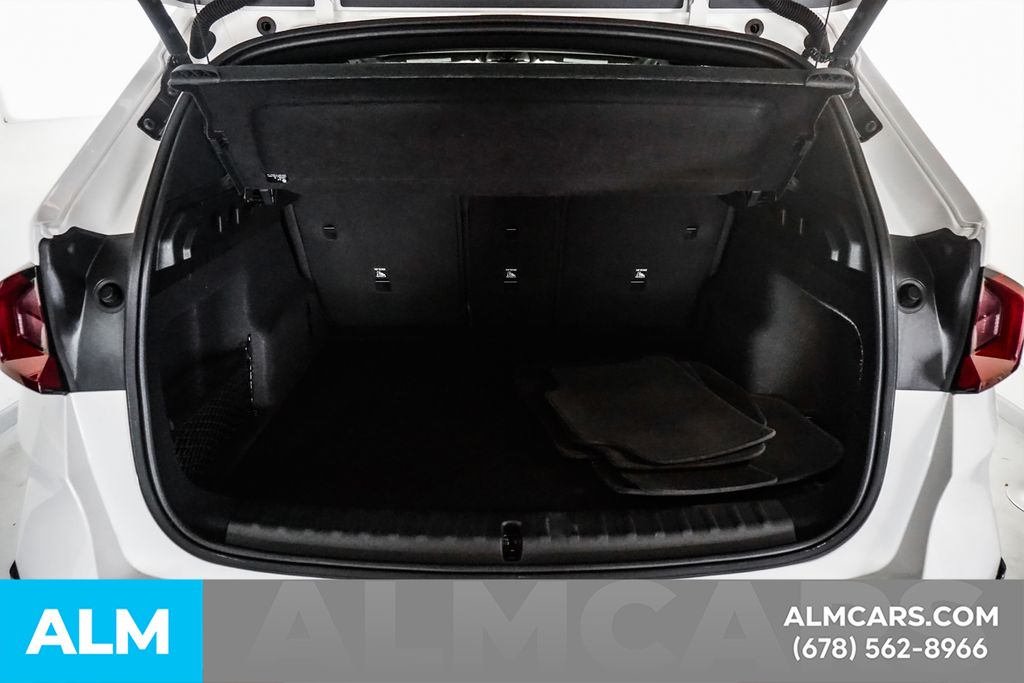 Used 2023 White BMW xDrive28i image 21