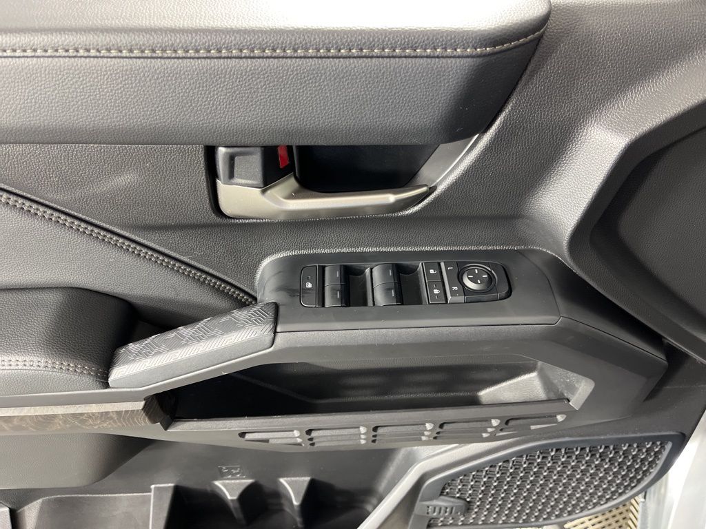 Thumbnail: 2024 Toyota Tacoma - 25