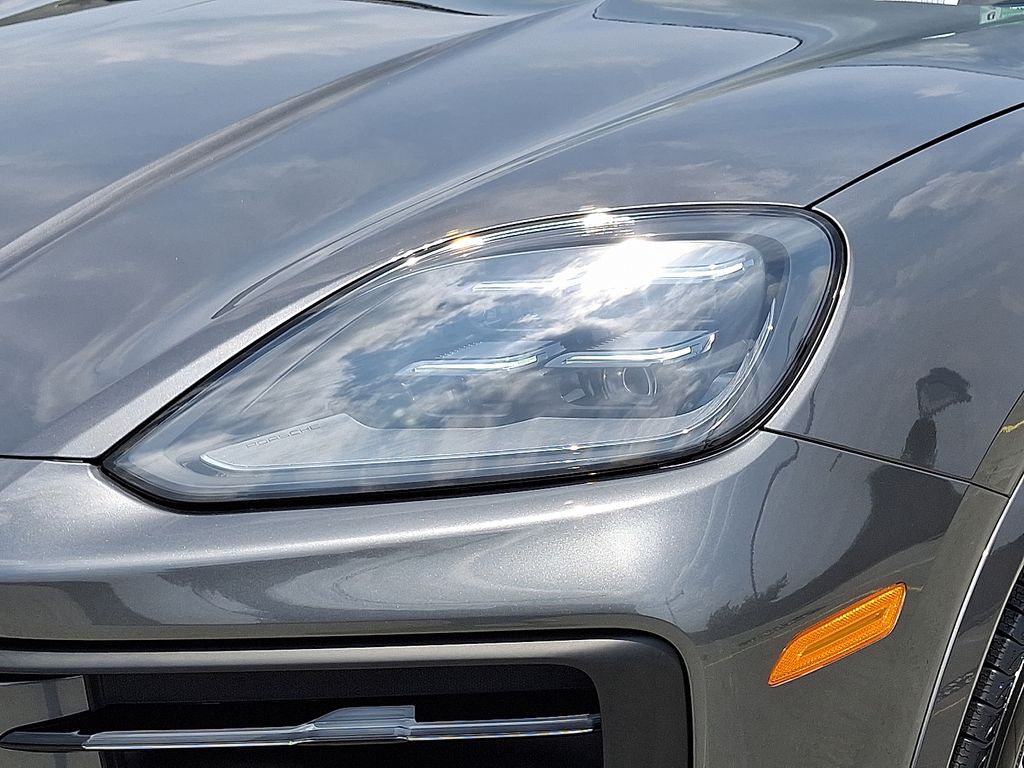 Thumbnail: 2025 Porsche Cayenne - 11