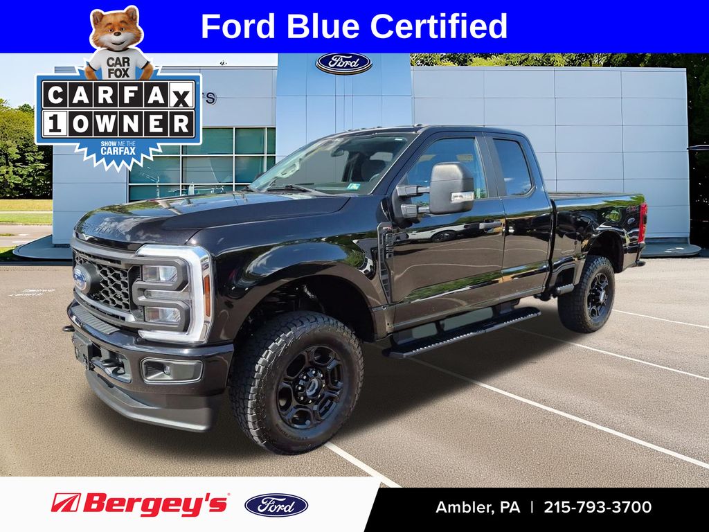Agate Black Metallic 2024 Ford F-350 Super Duty Pickup Truck Four-Wheel Drive Automatic