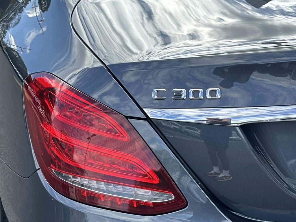 Thumbnail: 2015 Mercedes-Benz C-Class - 10